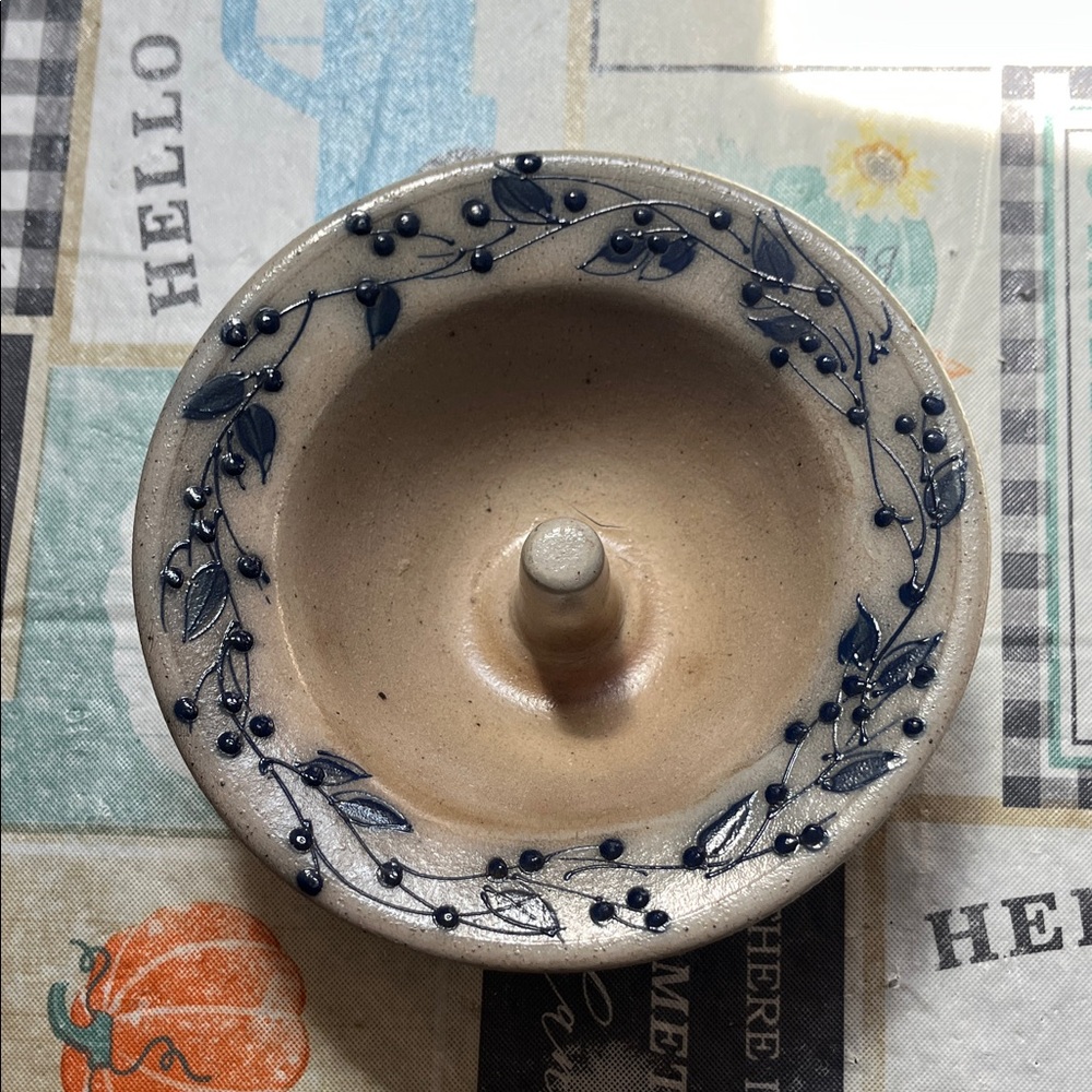 Salmon Falls Blueberry Glazed Ceramic Ring Holder with Blue Floral Design